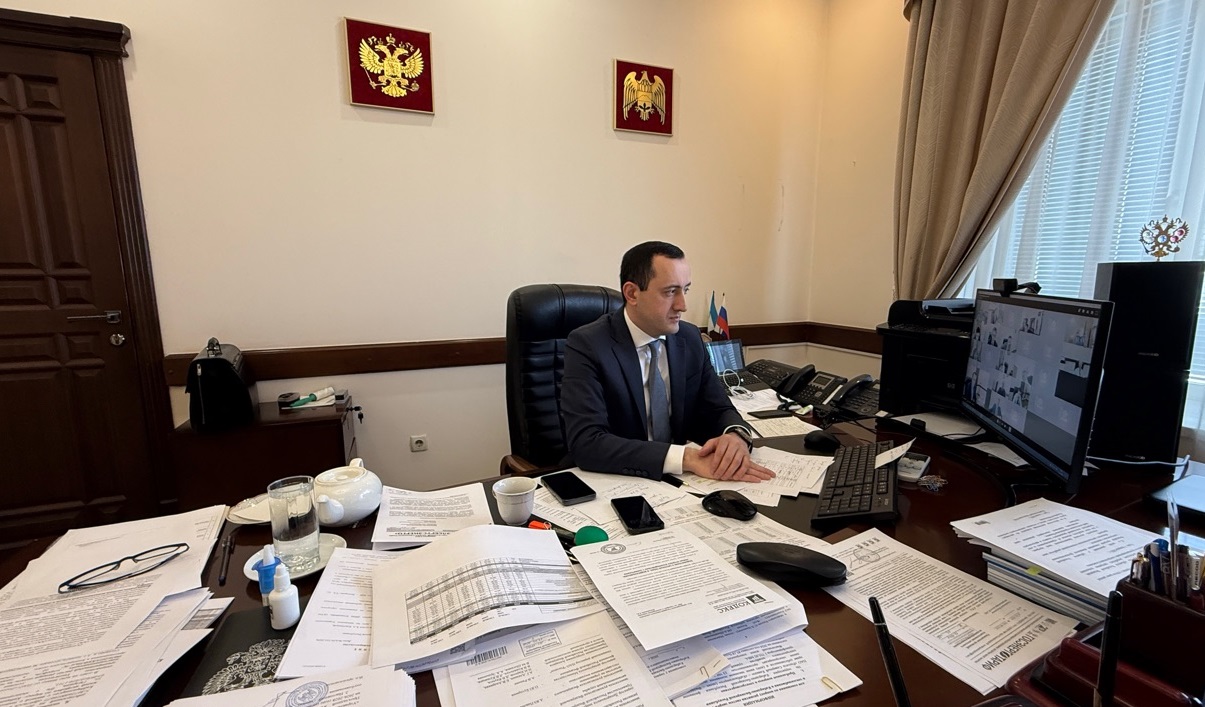 Алим Макуашев принял участие в очередном заседании Правительства КБР.