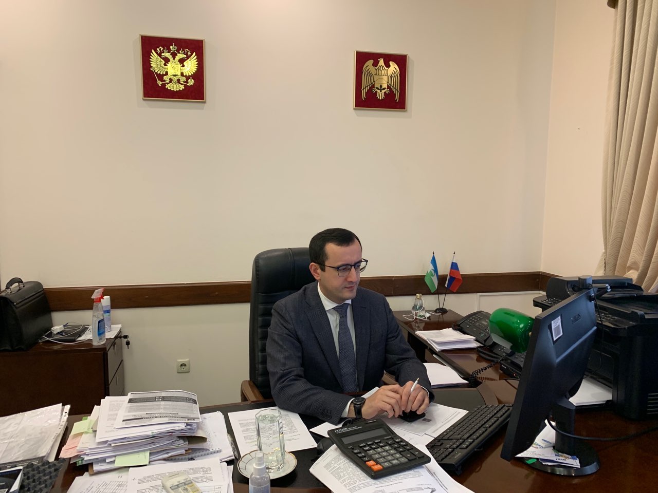 И.о. председателя Государственного комитета КБР по тарифам и жилищному надзору Алим Макуашев принял участие в заседании Правительства КБР