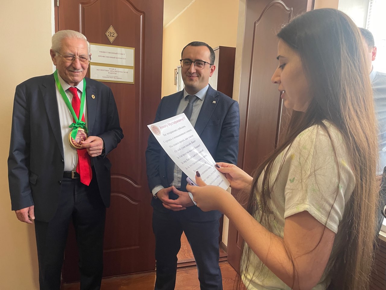 Сегодня свой юбилей отмечает Зумакулов Ахмат Мустафаевич. 