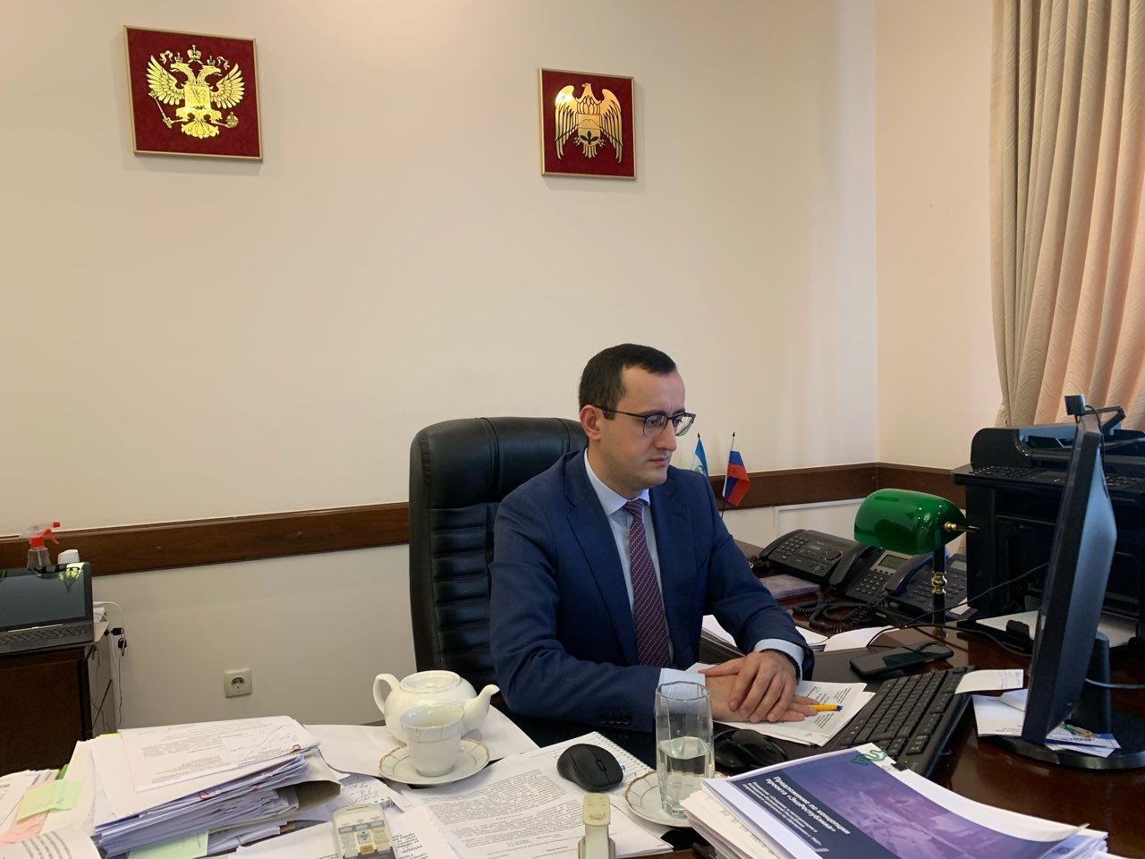 И.о. председателя Государственного комитета КБР по тарифам и жилищному надзору Алим Макуашев принял участие в заседании Правительства КБР проводимого посредством ВКС. В рамках повестки дня было рассмотрено 7 вопросов.